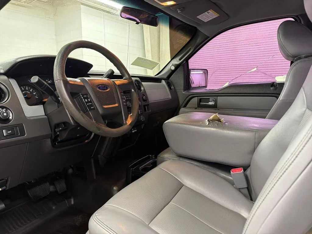 Used 2013 White Ford XL image 4