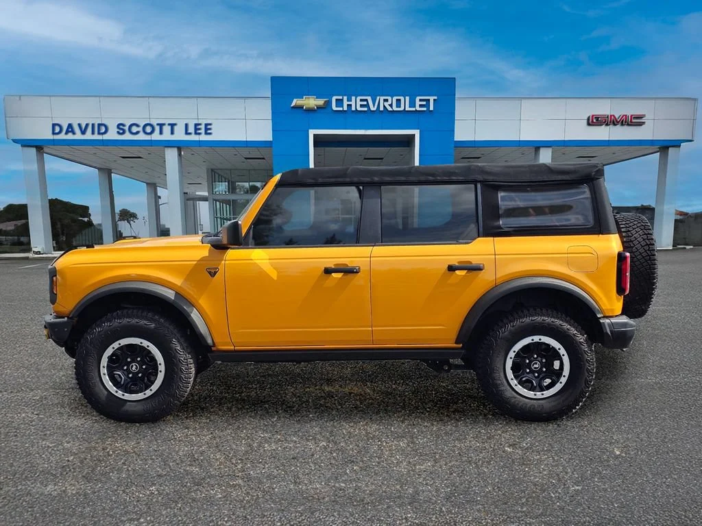 Used 2021 Cyber Orange Met Ford Base image 13