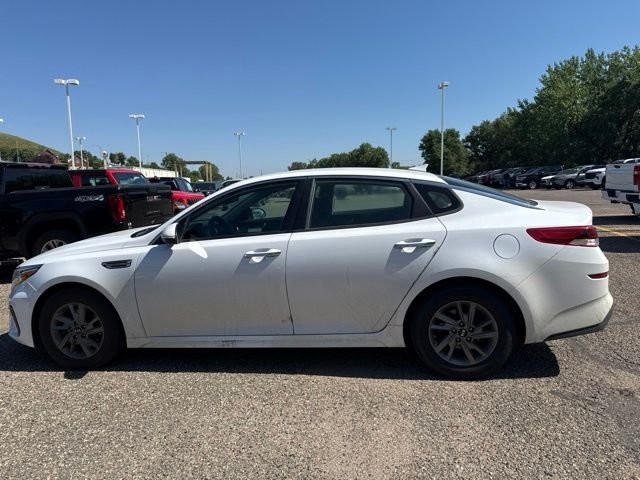 Used 2019 White Kia LX image 7