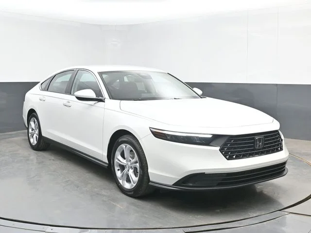New 2026 Platinum White Pearl Honda LX image 5