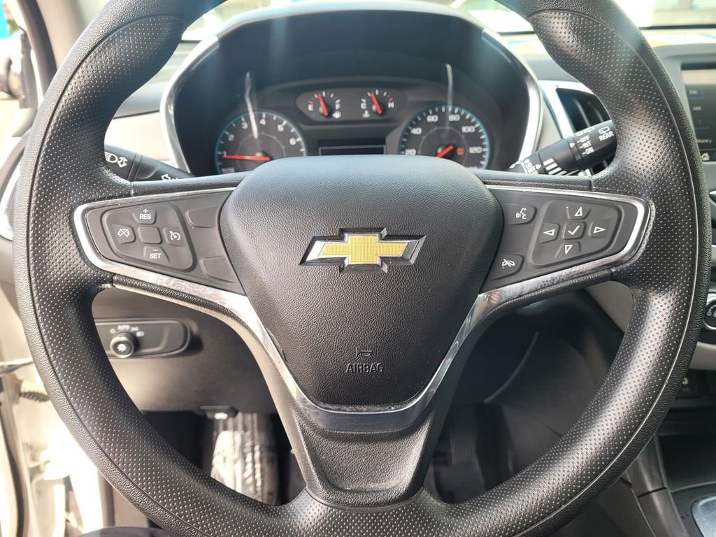 Used 2019 White Chevrolet LS image 20