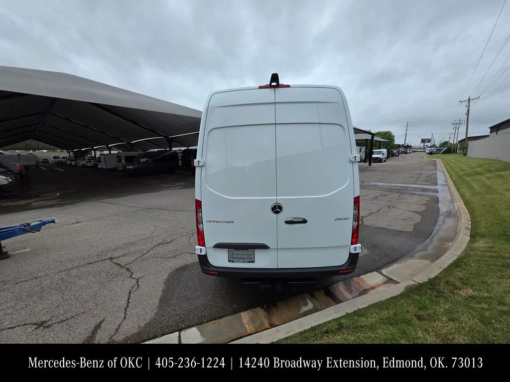 New 2026 White Mercedes-Benz Cargo 144 WB image 5