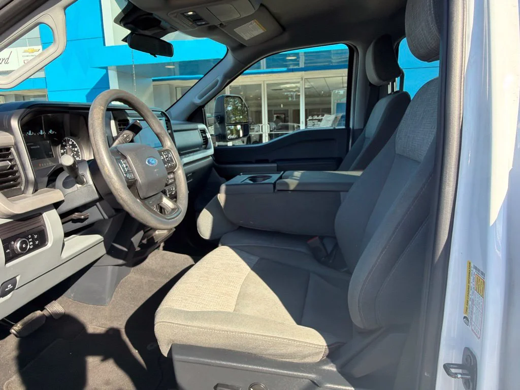 Used 2026 White Ford XL image 29
