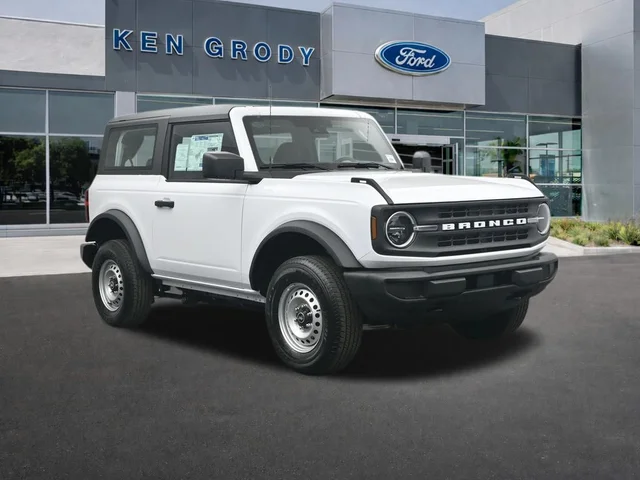 New 2026 Ford Bronco Base 4 Door in Buena Park #MC261082 | Ken
