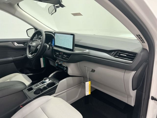Used 2024 White Ford Base image 17