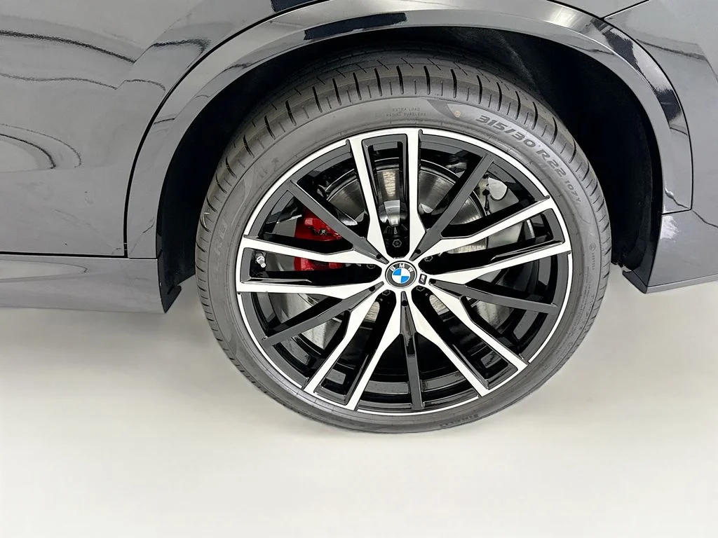 New 2026 Black BMW xDrive40i image 30