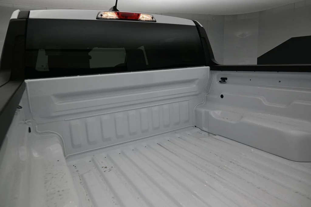 New 2026 Oxford White Ford XL image 19