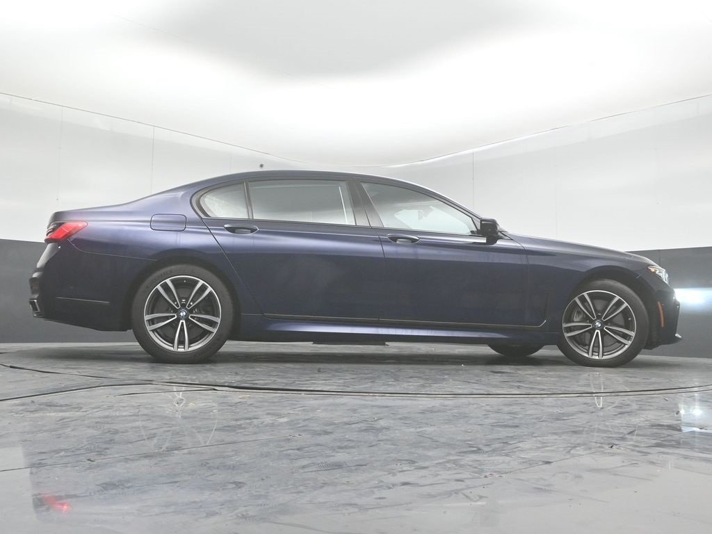 2022 BMW 750LI - Image 37