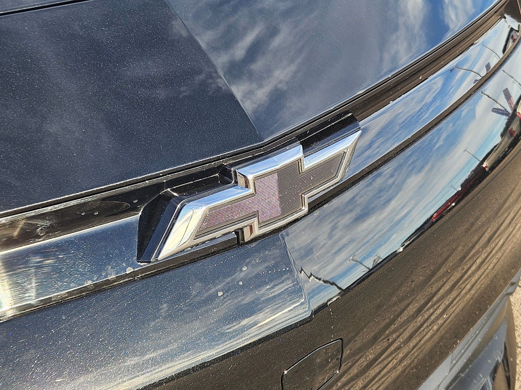 2027 Chevrolet Bolt LT - Photo 10