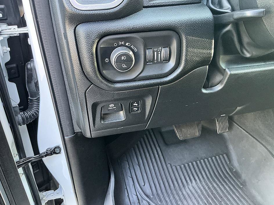 Used 2022 Bright White Clearcoat Ram Laramie image 13