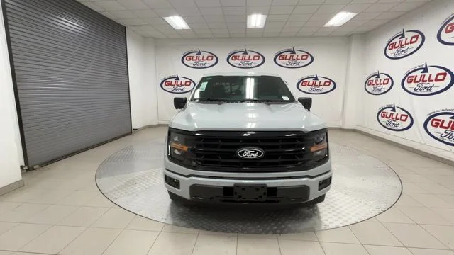 New 2026 Avalanche Ford XLT image 3
