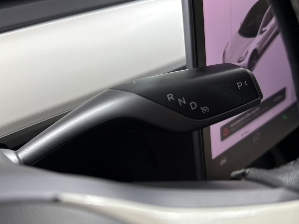 Used 2021 White Tesla Long Range image 17