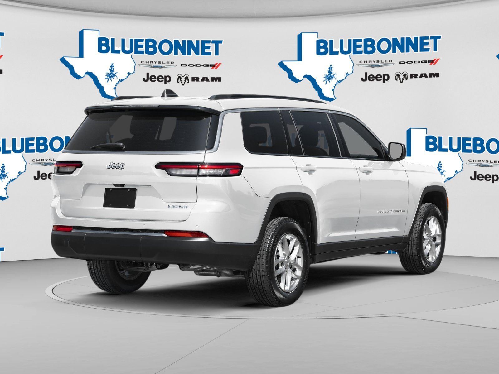 New 2026 Bright White Clear-Coat Exterior Paint Jeep Laredo Altitude image 2
