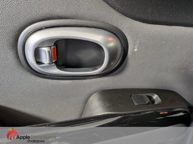 Used 2016 Blue Kia Exclaim image 30