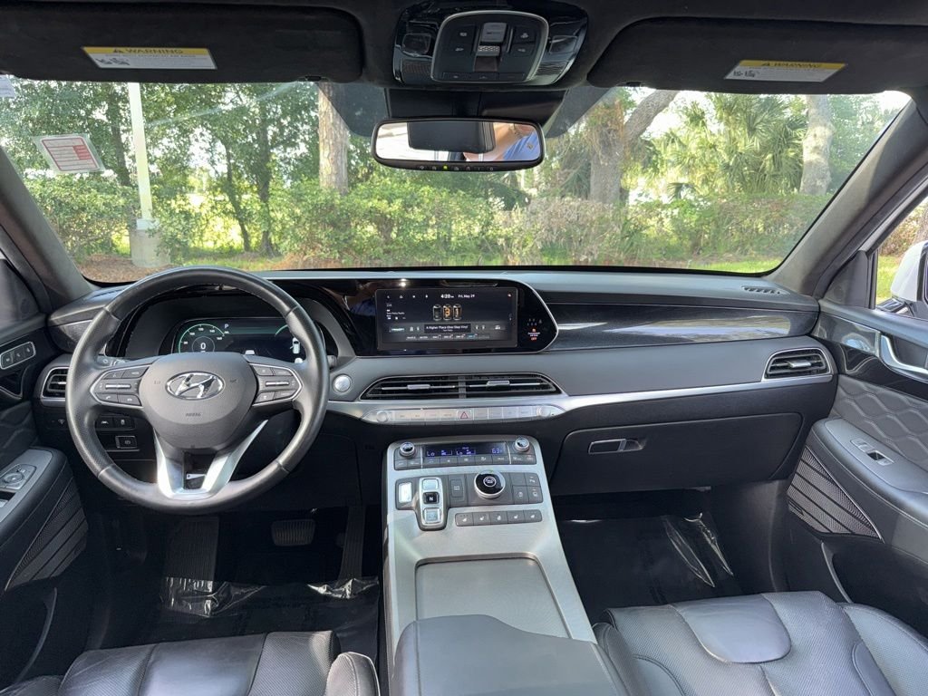 Used 2022 White Hyundai Calligraphy image 18