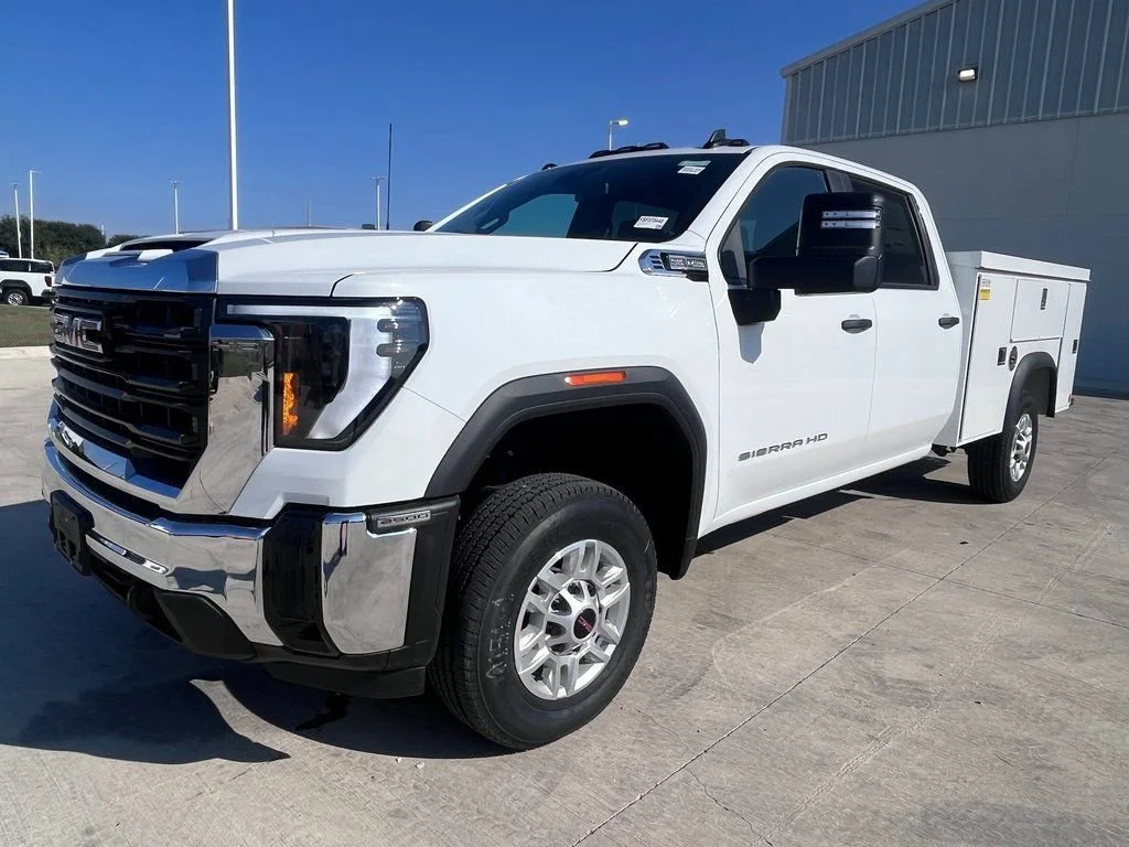 2025 GMC Sierra 2500HD Pro - Photo 11