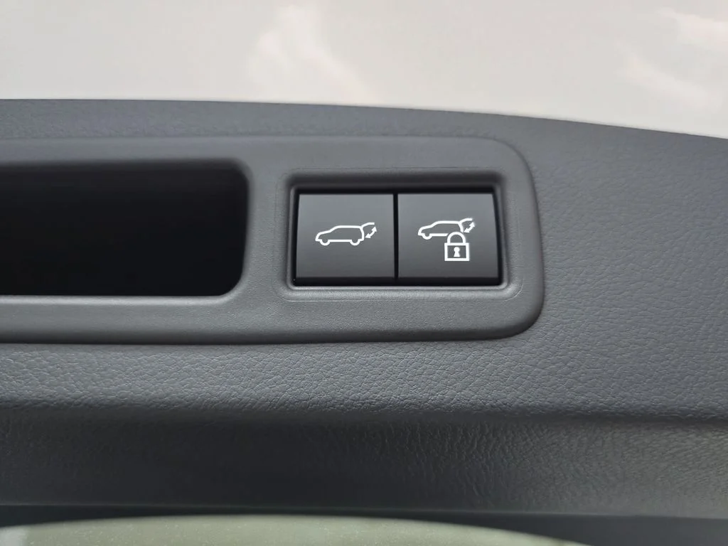 New 2026 Eminent White Pearl Lexus PREMIUM PLUS image 13
