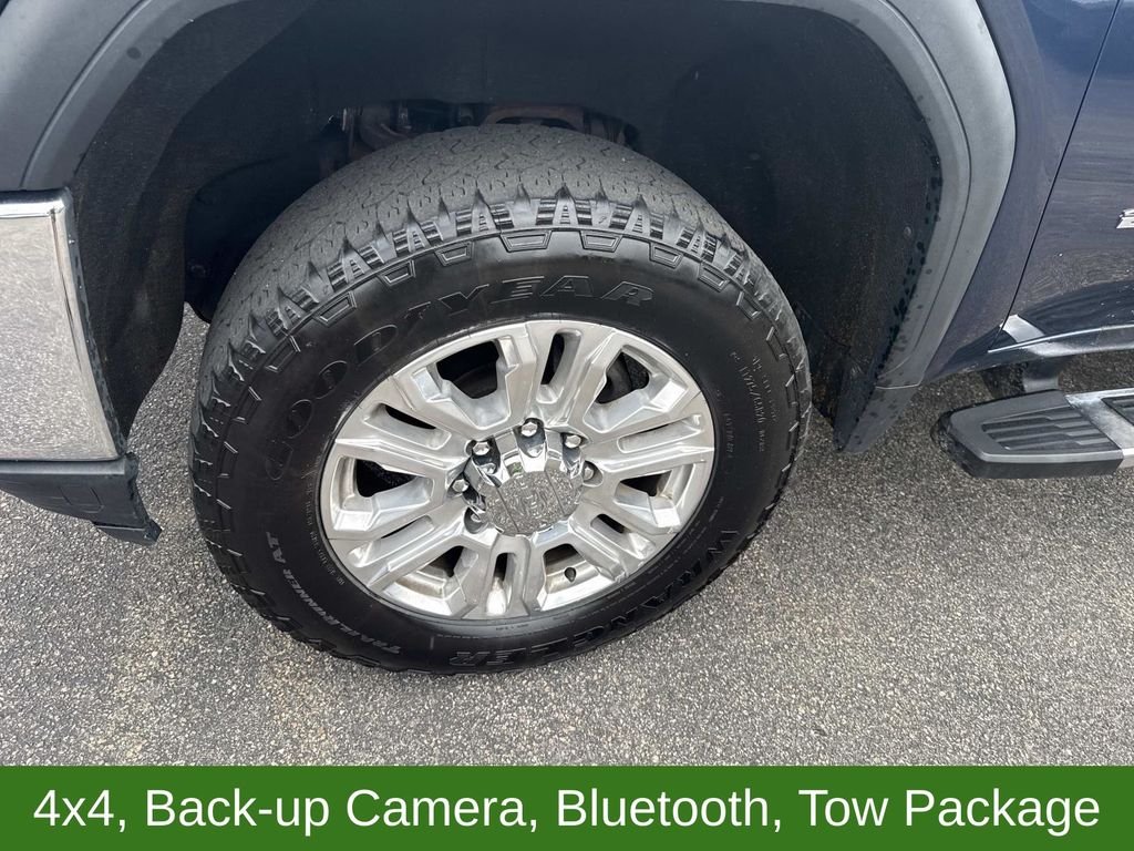 Used 2020 Blue GMC SLE image 9