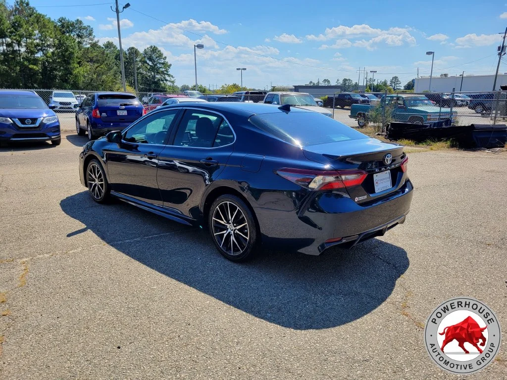 Used 2021 Blue Toyota SE image 4