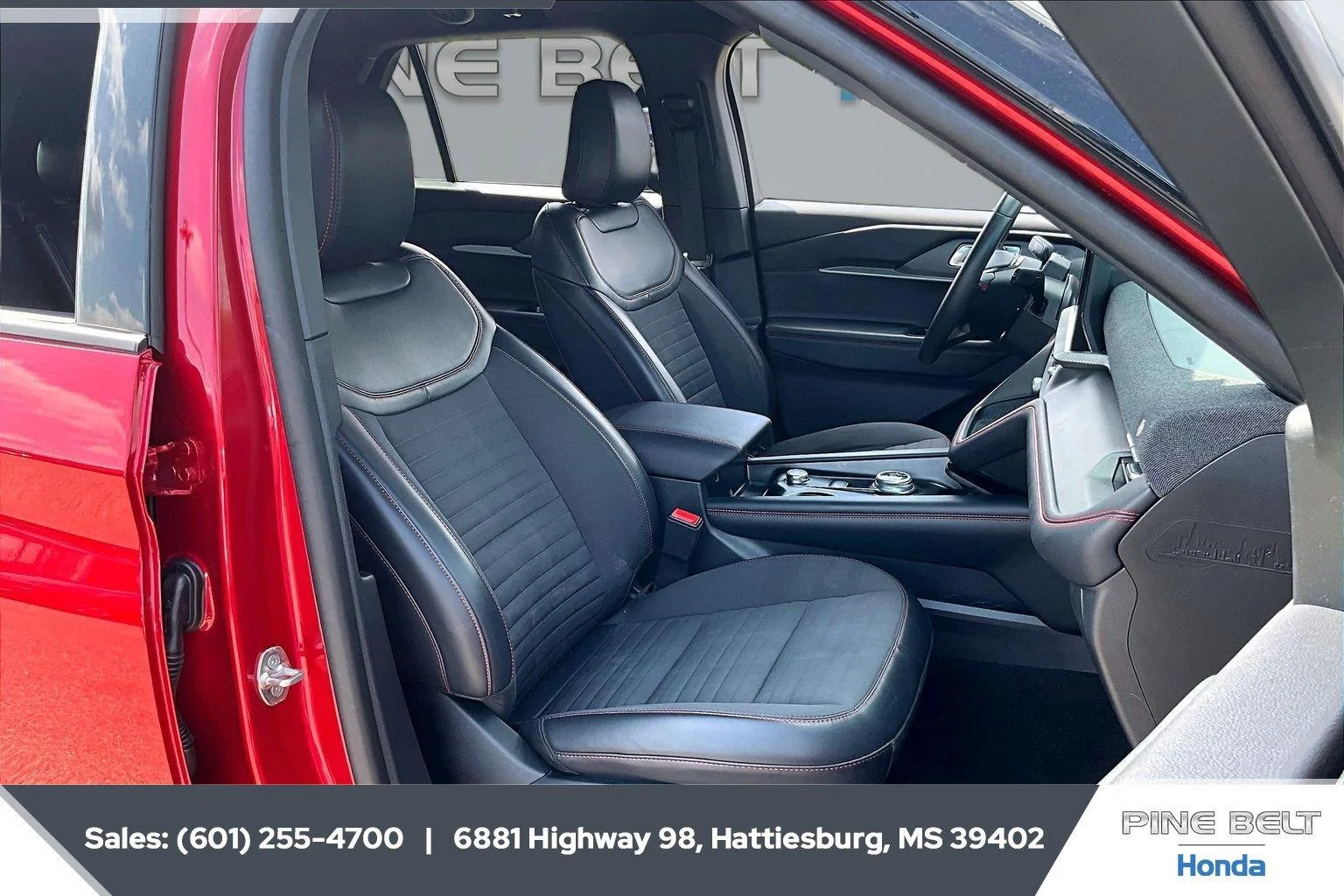 Used 2025 Rapid Red Metallic Tinted Clearcoat Ford ST-Line image 6