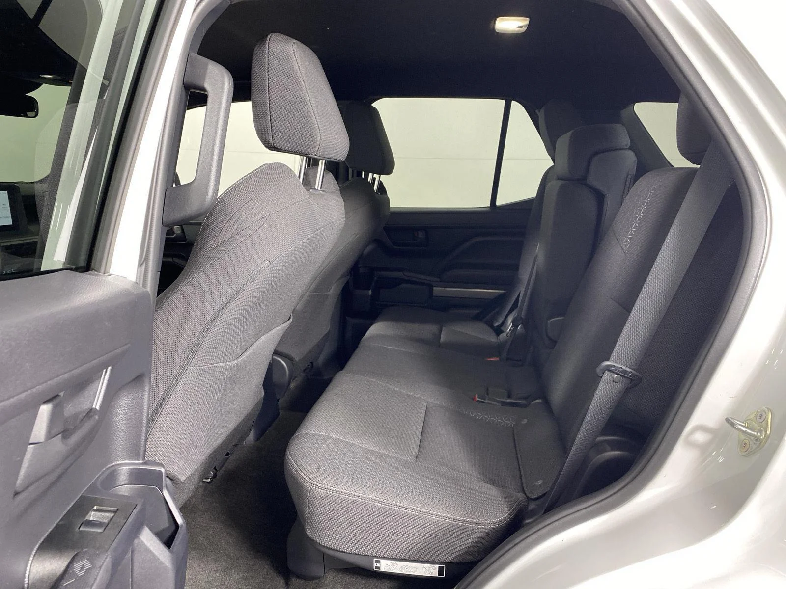 Used 2025 Ice Cap Toyota SR5 image 7