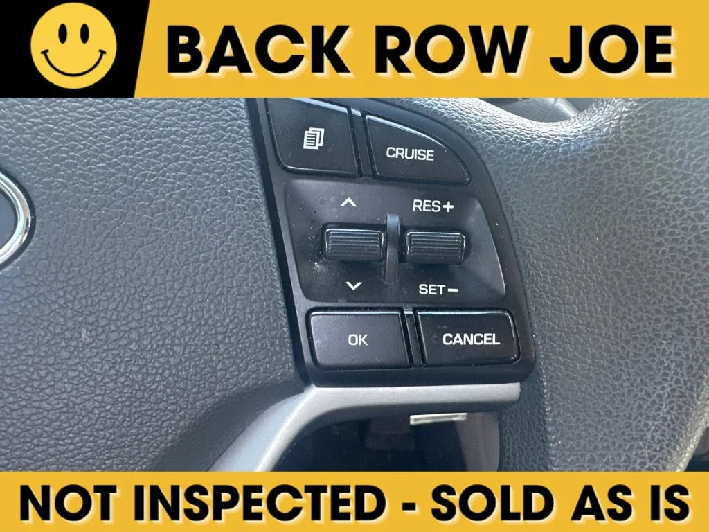 Used 2016 Black Noir Pearl Hyundai SE image 17