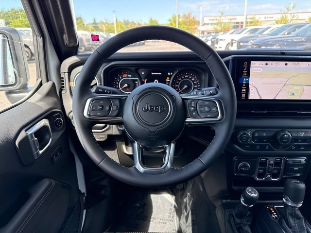 New 2026 Bright White Clear-Coat Exterior Paint Jeep Sahara image 10