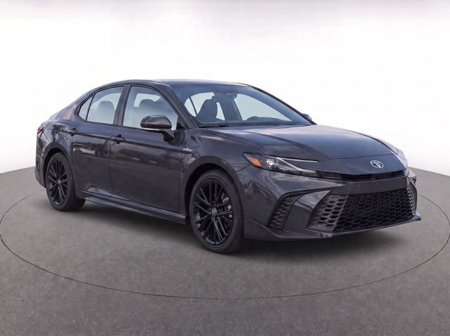 Used 2025  Toyota SE image 2