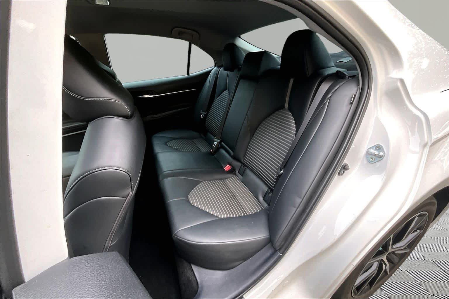 Certified Used 2024 Ice Cap Toyota SE image 21