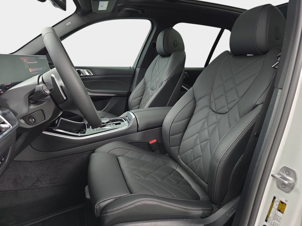 New 2026 Alpine White BMW xDrive40i image 15