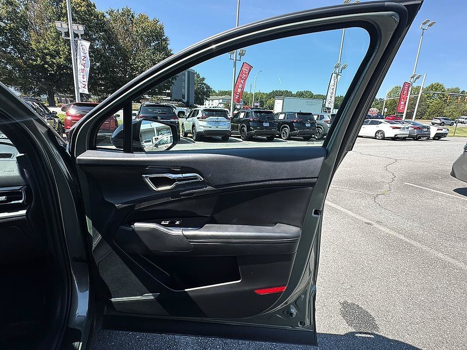Used 2024 Jungle Green Kia X-Line image 31