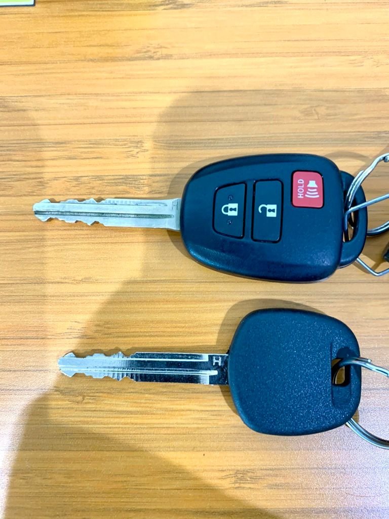 Used 2021 Silver Toyota SR5 image 45