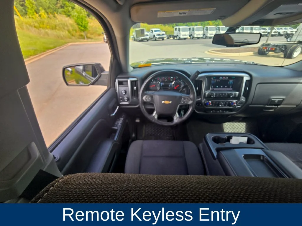 Used 2015 TUNGSTEN METALLIC Chevrolet LT image 15