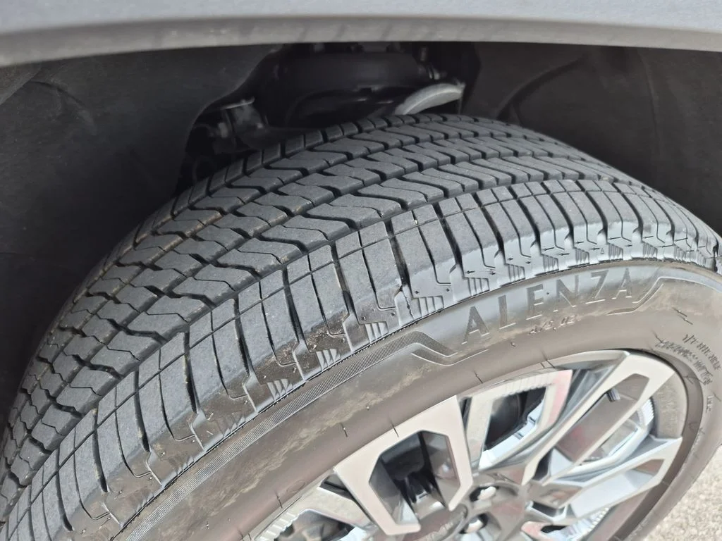 Used 2025 Blue GMC Denali Ultimate image 16
