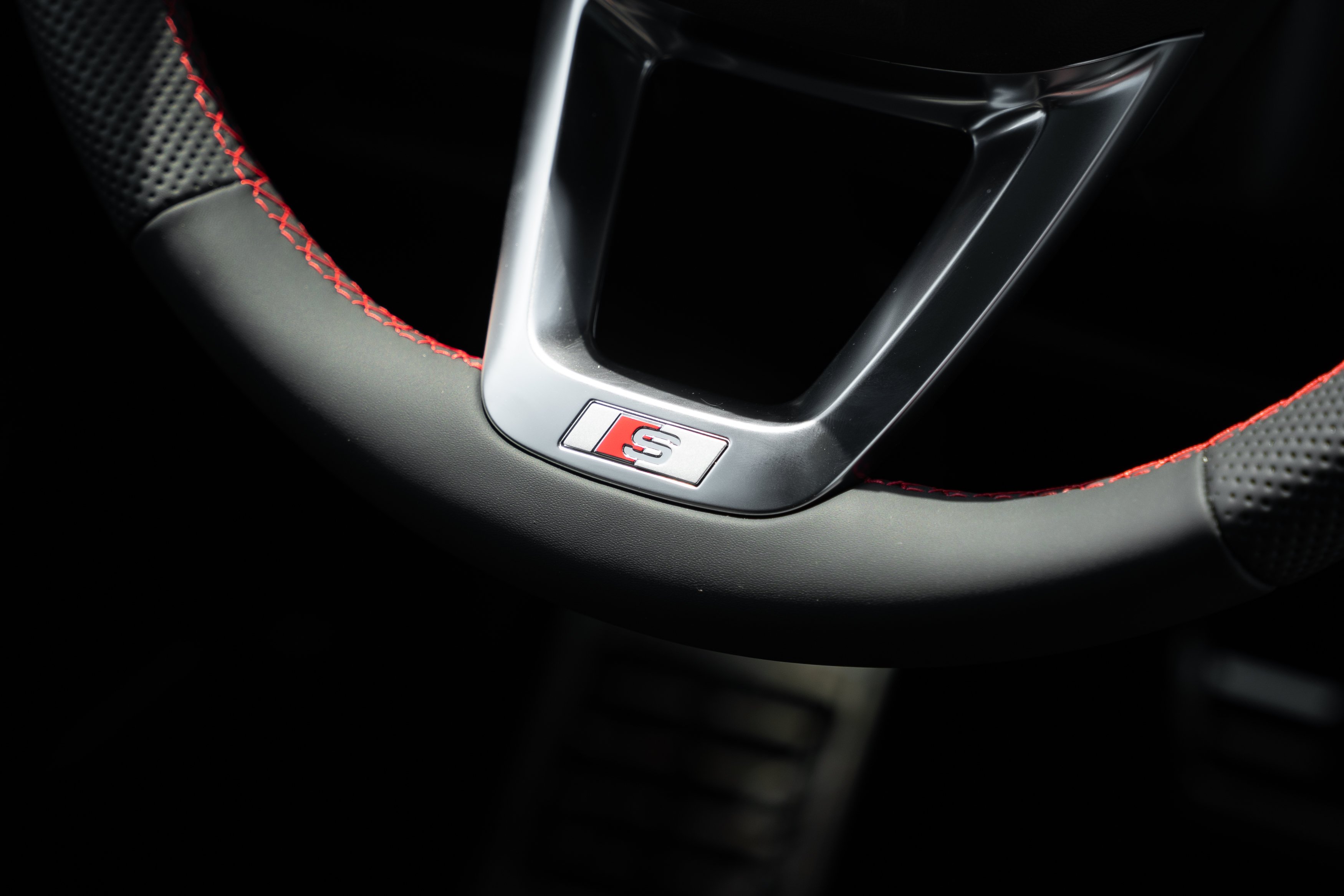 New 2026 Daytona Gray Audi S line Prestige image 11