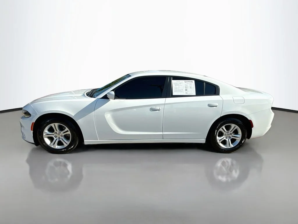 Certified Used 2022 White Knuckle Clearcoat Dodge SXT image 5