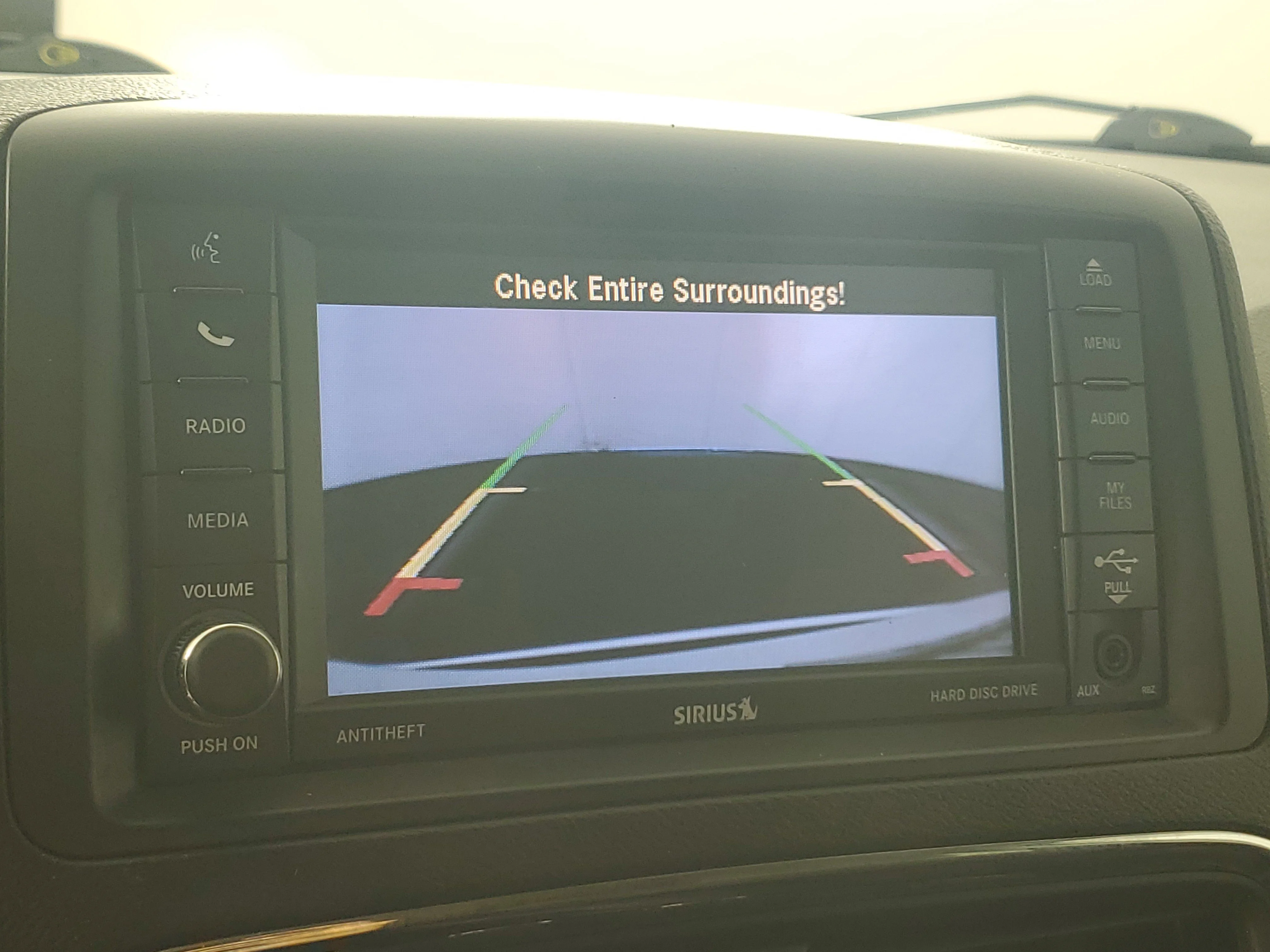 Used 2018 White Knuckle Clearcoat Dodge SE image 18