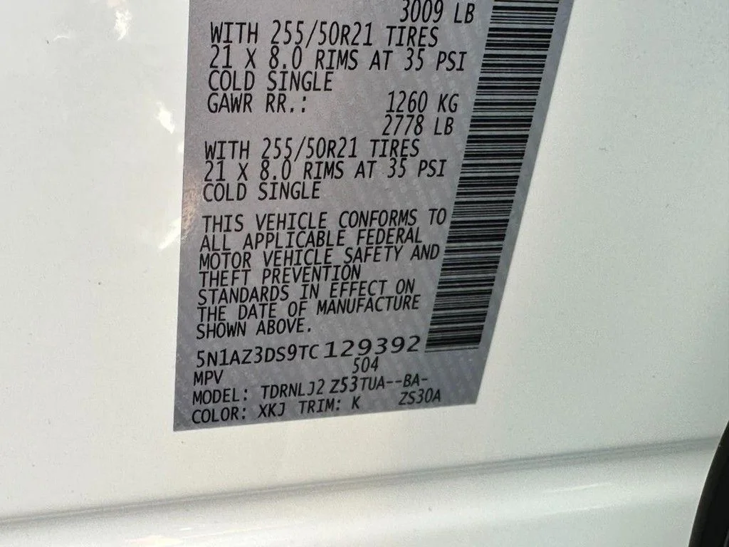 New 2026 White Nissan Platinum image 18