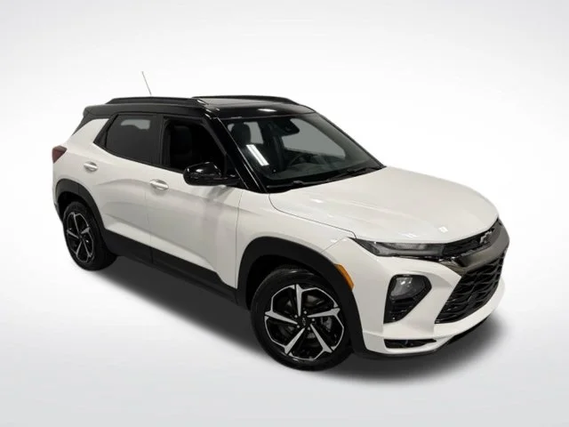 Used 2022 Beige Chevrolet RS image 38