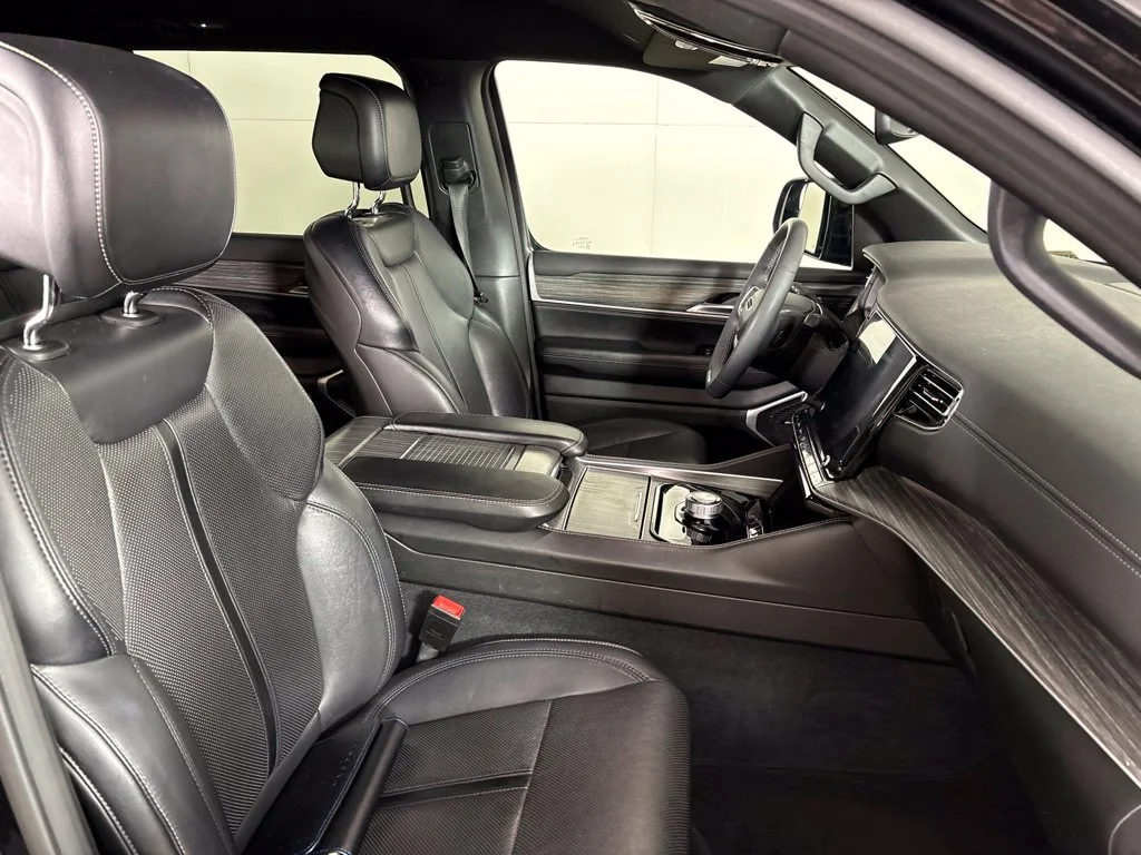 Used 2024 Black Jeep Series II image 18