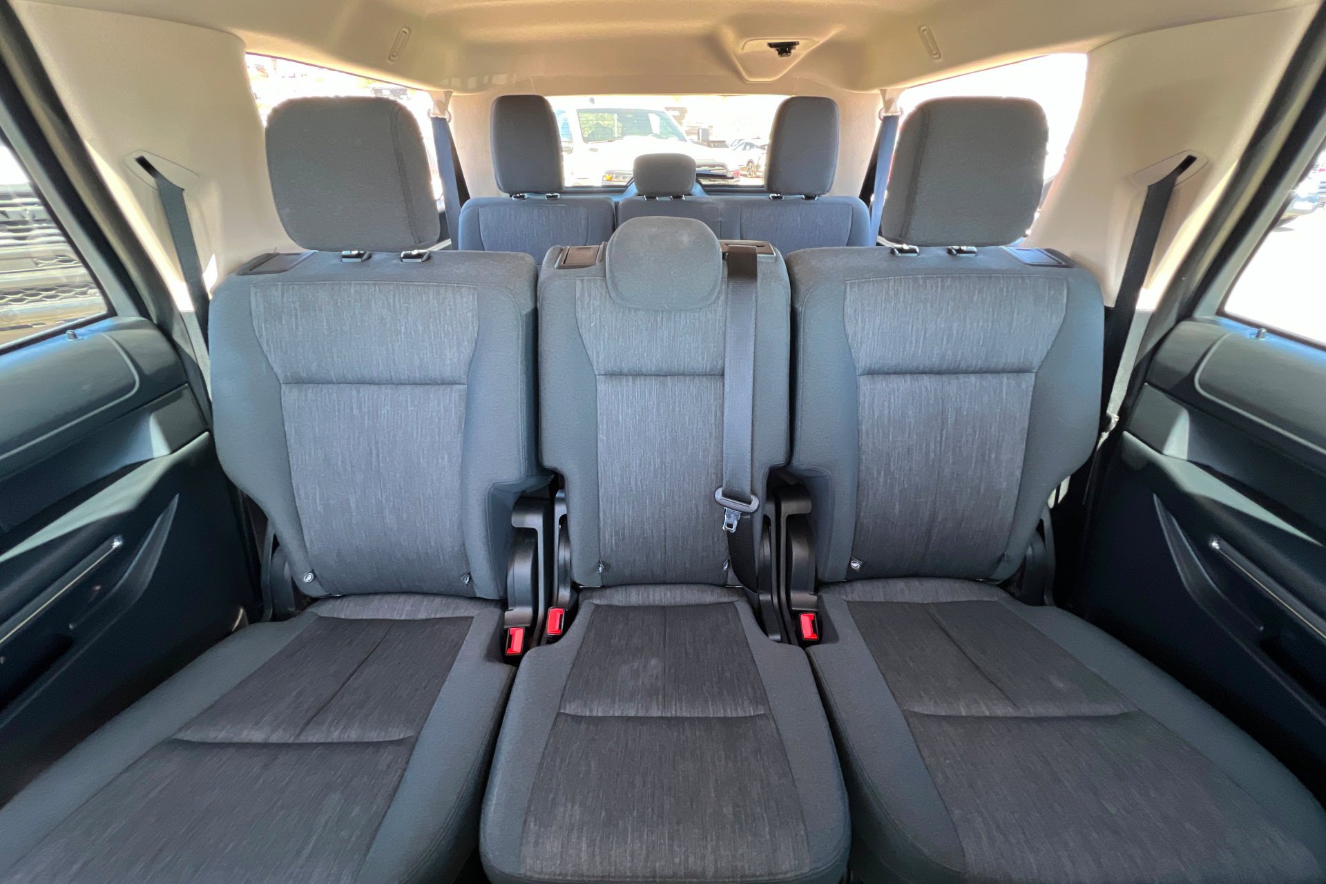 Used 2024 Silver Ford XLT image 27