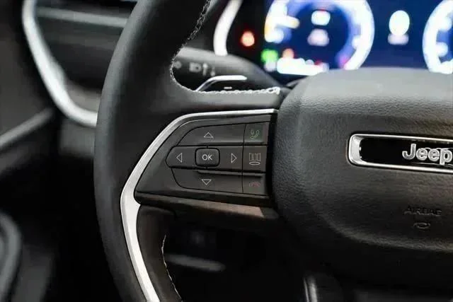 2025 Jeep Grand Cherokee Limited - Photo 17