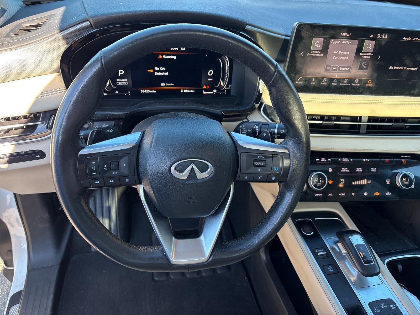 Used 2023 Majestic White INFINITI LUXE image 17