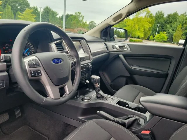 Used 2019 Magnetic Metallic Ford XLT image 14