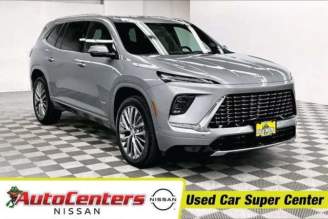 2025 Buick Enclave Avenir AWD's photo
