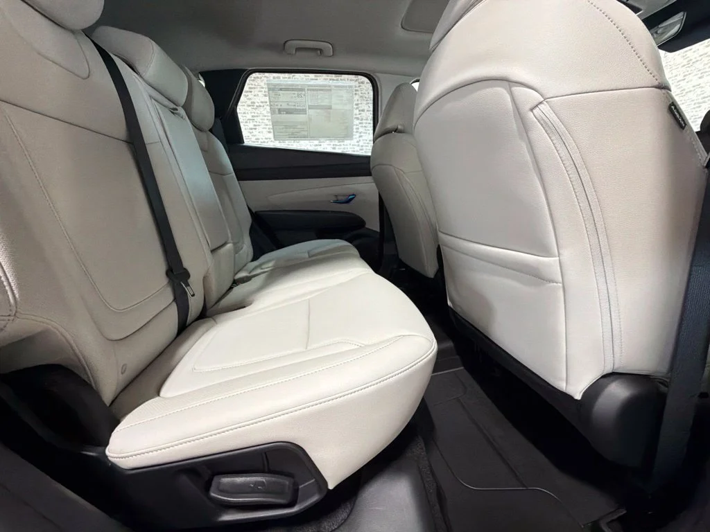 New 2026 Shimmering Silver Hyundai SEL Premium image 13