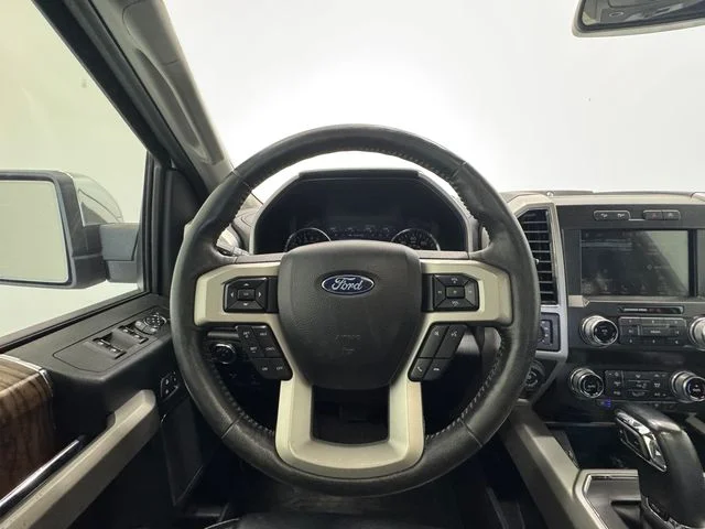 Used 2019 White Platinum Clearcoat Metallic Ford Lariat image 23