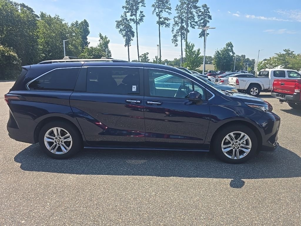 Used 2024  Toyota XLE image 4