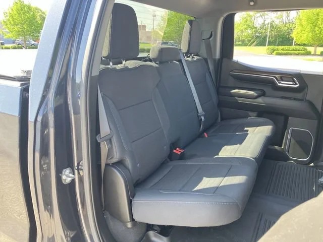 2023 Chevrolet Silverado 1500 LT - Photo 24