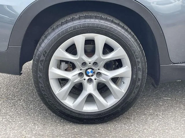 Used 2012 Platinum Gray Metallic BMW xDrive35i image 7